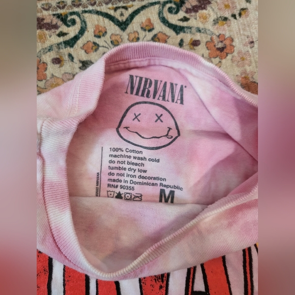 NWOT NIRVANA Sz Medium Smile Licensed Band Tee Pink Tie Dye T-Shirt 100% Cotton - Picture 5 of 7
